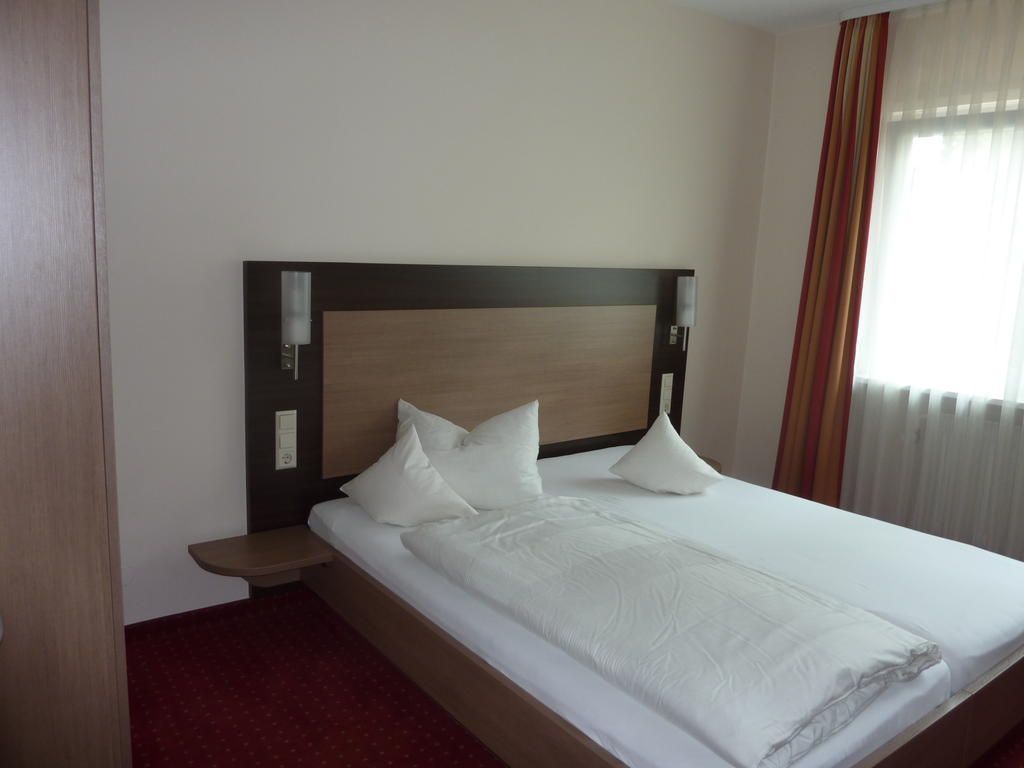 Hotel Gasthof Koenig Karl Freudenstadt Bilik gambar